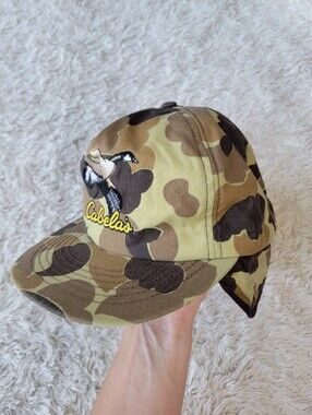 Vintage Cabelas Hat Mens Medium Cap Ear Flap Insulated Camo Winter USA Made